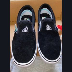 New Vans Comfycush Slip-on Shoes